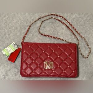 BADGLEY MISCHKA Big Diamond Crossbody w/Round Studs-Brick Red (NWT)